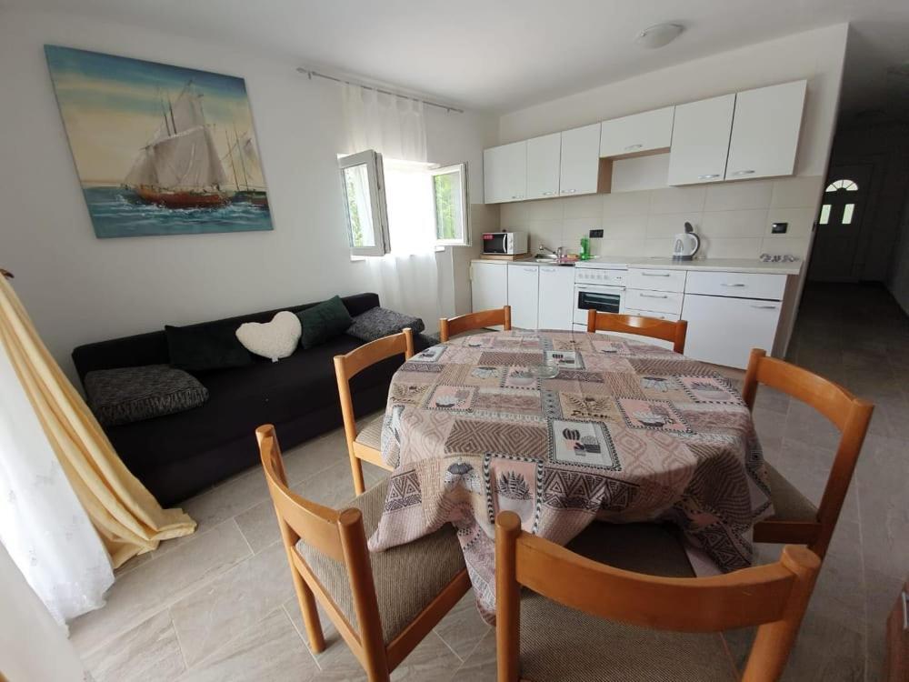 Apartmani Lucija ماسلينتسا المظهر الخارجي الصورة