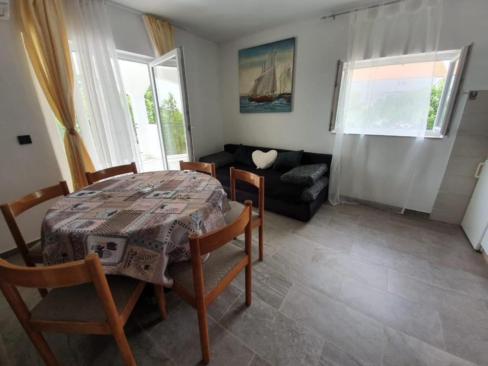 Apartmani Lucija ماسلينتسا المظهر الخارجي الصورة